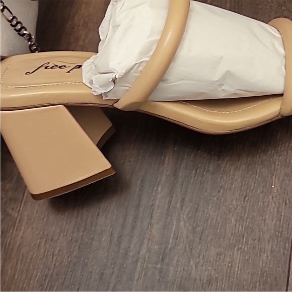 NEW Free People Parker Chain Heel Natural 39.5 - Picture 12 of 15